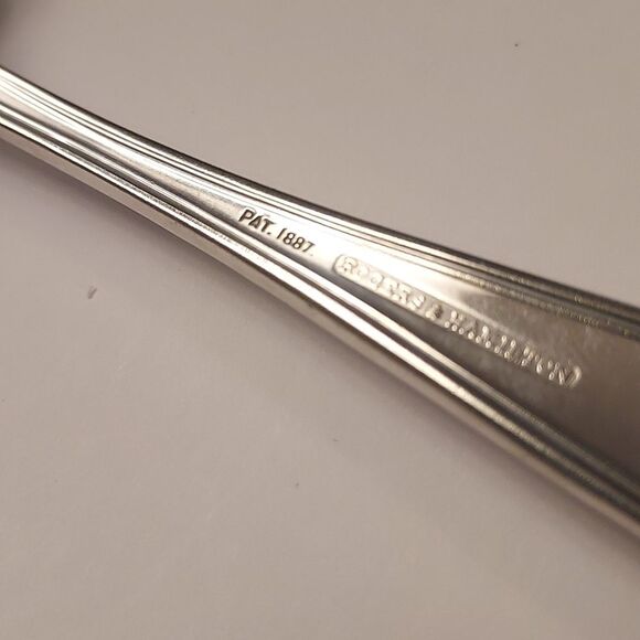 Rogers and Hamilton Antique Silver plate Sugar Spoon Scalloped Edge 6 inch - Picture 10 of 13